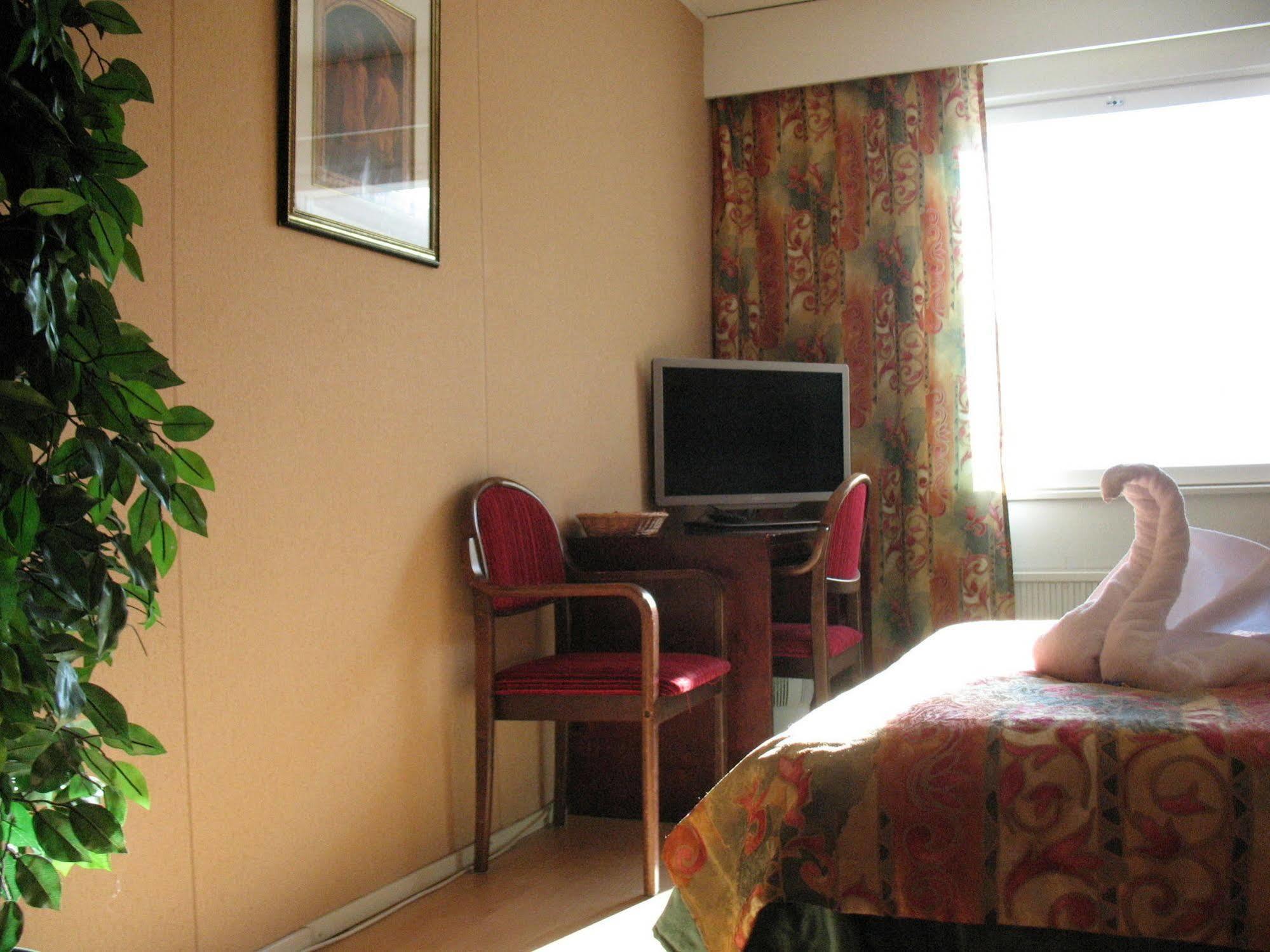 Hotel Kemijaervi Ngoại thất bức ảnh